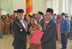 Sumpah Jabatan di Humbahas: Bupati Oloan Minta Pejabat Baru Layani Masyarakat dengan Integritas