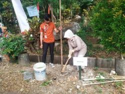 Konservasi Sumber Air, Mahasiswa Unigoro Tanam 1.300 Pohon di Kaki Gunung Pandan