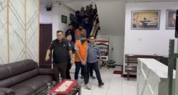 Korupsi Kredit Macet, Eks Pejabat Bank Ini Menangis Saat Dibekuk Kejati Bengkulu