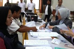 Usai Digusur, Pedagang Ciater Terima Bantuan Uang Tunggu dari Pemprov Jabar