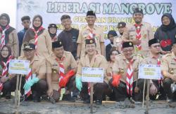 Wali Kota Semarang Agustina Targetkan Tanam 10.000 Mangrove di Tepi Pantai Semarang