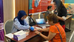 Warga Makassar Antusias Ikut Medical Check Up Gratis di Roadshow Generali Health Cities