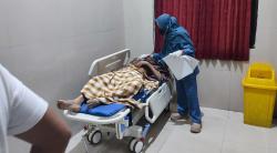 Miris! Ditelantarkan Anak, Kakek 70 Tahun di Gowa Dilarikan ke RS dengan Kondisi Memprihatinkan
