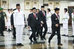 Upacara HUT ke-80 RI: Ahmad Luthfi di Simpang Lima Semarang, Taj Yasin di Alun-alun Pati