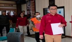 Kejati Jateng Tahan Dosen UGM Tersangka Korupsi Pengadaan Fiktif Biji Kakao Rp7 Miliar 