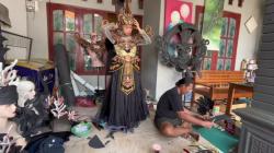 Sepi Event, Pengrajin Kostum Karnaval di Tuban Kehilangan Berkah Agustusan