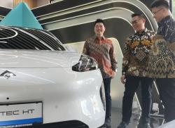 Mobil Listrik Serbu Kota Surabaya, Ada yang Tawarkan Garansi Hingga Seumur Hidup