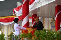 Pesan Gubernur Bobby di HUT ke-80 RI: Jauhi Narkoba, Bangun Generasi Emas 2045