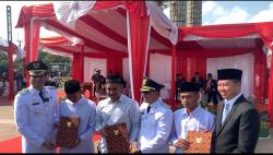 Momen Kemerdekaan: Bupati Indramayu Serahkan SK Remisi kepada Warga Binaan