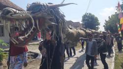 Naga Raksasa 25 Meter Gegerkan Karnaval Budaya HUT ke-80 RI di Boyolali