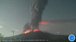 Gunung Lewotobi Laki-laki Erupsi Dahsyat, Status Siaga Level IV
