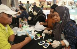 Penyakit Usia Produktif Jadi Ancaman Serius, 3 dari 10 Warga Surabaya Alami Masalah Kesehatan