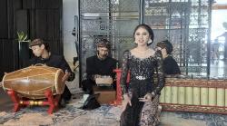 Cara Gen-Z Hidupkan Budaya, Tampil Maksimal Saat Pentas di Hotel Hingga Pahami Filosofi Lagu