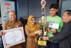 Prestasi Pelajar Pandeglang di Bupati Cup 2025, Juara dapat Penghargaan Langsung dari Bupati