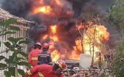 Kondisi Terkini Kebakaran Sumur Minyak di Blora: Api Masih Berkobar