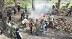 Cegah Kebakaran Hutan, Perhutani KPH Gundih Adakan Sosialisasi dan Simulasi di Grobogan