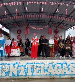 Merah Putih dari Plastik Bekas! Inilah Kreasi Siswa SMPN 2 Telagasari di Momen Kemerdekaan