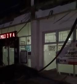 Waduh! Bangunan Puskesmas Purwasari Roboh Diterpa Hujan Lebat dan Angin Kencang