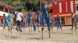 Siswa SMK 1 Mamasa Hidupkan Lagi Permainan Rakyat lewat Lomba Ma’Tenta