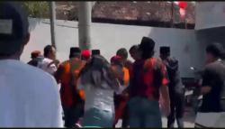 Karnaval HUT RI ke-80 di Grobogan Diwarnai Insiden Ricuh, Pemuda Dikeroyok Anggota Ormas