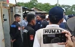 BREAKING NEWS Bogem 8 Wartawan dan Staf Humas, 2 Brimob 2 Sekuriti Dicokok Polres Serang 