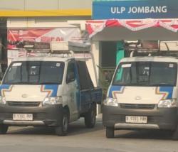 Viral Dua Mobil Terpasang Pelat Nomor Sama Terparkir di Kantor PLN Jombang, Begini Kata Polisi