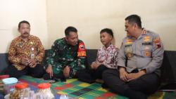 Anak Korban Pembunuhan di Warungpring Pemalang Dapat Perhatian Khusus dari Kapolres dan Dandim