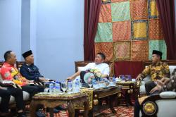 Sumsel Kirim 10 Juru Damai dari Lurah dan Kepala Desa, Gubernur Herman Deru Ingatkan Hal Ini