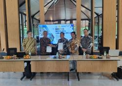 Ingin Mahasiswa Langsung Kerja, Kampus di Surabaya Ini Beri Pelatihan Khusus Pada Dosen