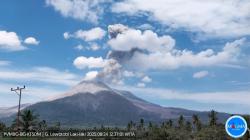Gunung Lewotobi Laki-laki Meledak Beruntun, Erupsi 7 kali Hari ini