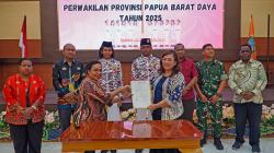 Dua Paskibraka Papua Barat Daya Pulang, Orang Tua Kecewa: “Kalungan Bunga Saja Tidak Ada”