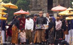 Begini Kesan Menteri AHY yang Baru Pertama Kali Cukur Rambut Gimbal