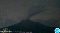 Gunung Lewotobi Laki-Laki Kembali Erupsi, Kolom Abu Setinggi 1.200 Meter, Status Siaga