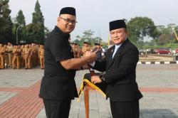 Bupati Lantik Pj Sekda Baru, Fokus Benahi APBD hingga Perbaikan Jalan dan Sampah