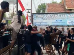 Viral! Karnaval Agustusan di Jombang Ricuh, Warga Antar Dusun Terlibat Baku Hantam
