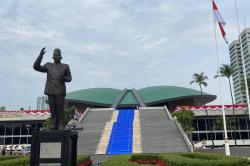 Rincian Gaji dan Tunjangan Anggota DPR setelah Dipangkas, Sesuai 17+8 Tuntutan Rakyat?