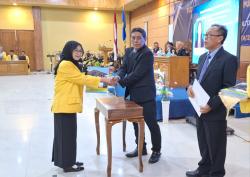Publikasi Ilmiah Jadi Prestasi Andalan, Ini 3 Peraih IPK Tertinggi di FISIP Universitas Bojonegoro