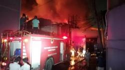 Gudang Pabrik Mainan Anak Kebakaran, Kerugian Ditaksir Miliaran Rupiah