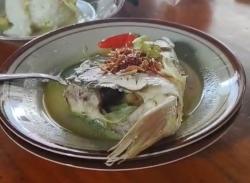 Asem-asem Kepala Ikan Kakap di Jombang Rasanya Lezat Bikin Nagih, Cobain Yuk!
