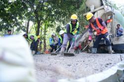 Bertahun-tahun Rusak, Jalan Penghubung Cikedung-Jatimulya Akhirnya Diperbaiki