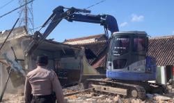 BREAKING NEWS! Warung Prostitusi di Pasar Janti Ponorogo Dibongkar Paksa, Ada PSK Terjangkiti HIV