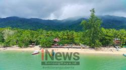 Pantai Pasir Putih Malaumkarta Beach, Mutiara Baru Wisata Bahari Papua Barat Daya