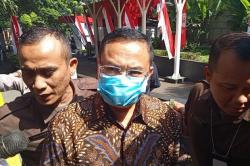Tutupi Wajah Pakai Masker, Bupati Pati Sudewo Akhirnya Penuhi Panggilan KPK