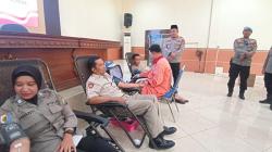 Meriahkan Hari Jadi ke 77, Polwan Jombang Wujudkan Semangat Peduli Sesama Lewat Donor Darah