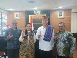 Atasi Polemik HPL, Bupati Mabar Dapat Dukungan Langsung dari Menteri Transmigrasi