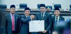 DPRD Karawang Sahkan Dua Raperda Dalam Rapat Paripurna