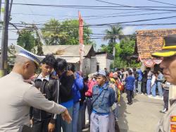 BREAKING NEWS Gagal Ikut Demo di DPR, 44 Pelajar Diamankan Polres Karawang di Atas Truk