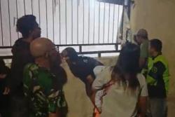 Gempar! Perempuan Muda di Tegal Ditemukan Tewas Bersimbah Darah Depan Kos