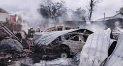 Api Melalap Bengkel di Antapani Bandung, Sejumlah Mobil Ludes Terbakar