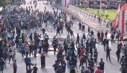 Demo di Kota Pahlawan Memanas, PCNU Surabaya Minta DPR RI Legowo Batalkan Kenaikan Gaji-Tunjangan
